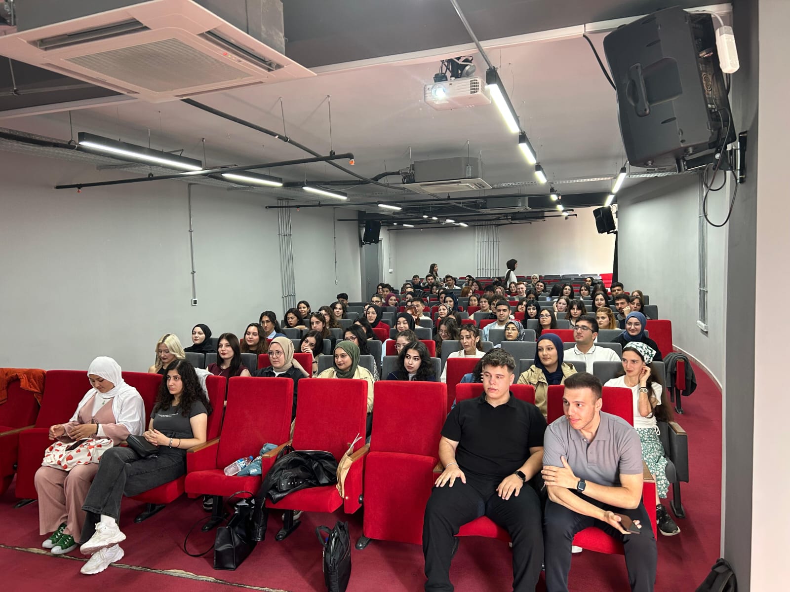 Samsun Gençlik Platformu’ndan Yönetim Kurulu ve Gönüllülere Oryantasyon Eğitimi