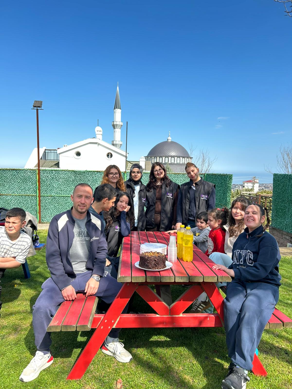 Otizm Günü’nde Gülümseten Buluşma